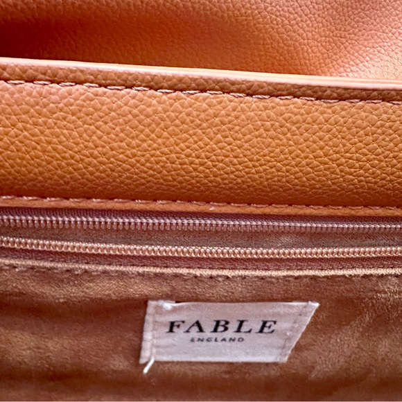 Fable Nina Messenger Handbag Tan Vegan Leather - Picture 4 of 5